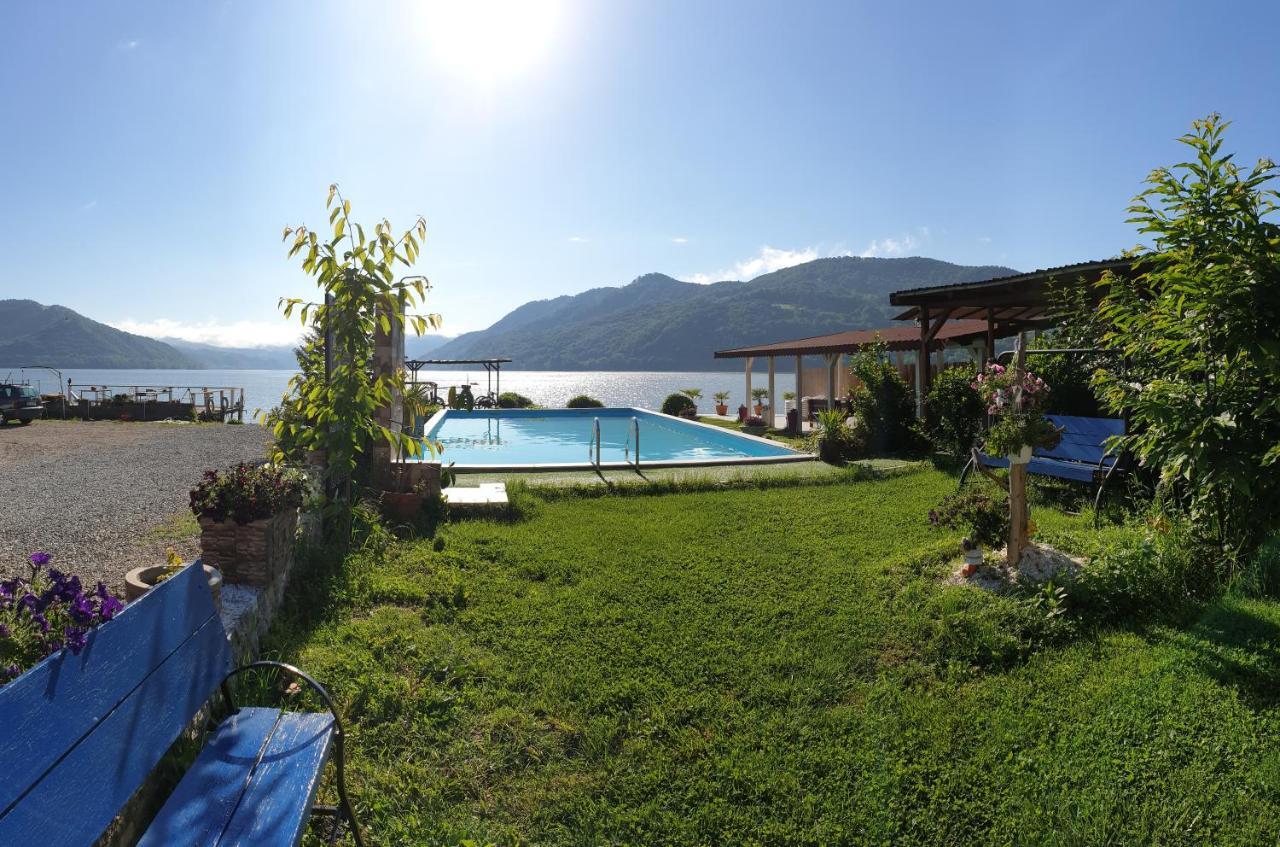 Casa Wanted Orsova Hotel ภายนอก รูปภาพ